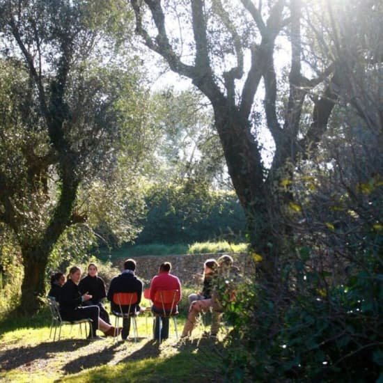 Un Sabado creativo: Taller de acuarela,  taller de arcilla,  mindfulness y cata de vinos