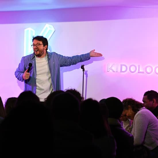 KIDOLOGY Comedy Club – Carte Cadeau