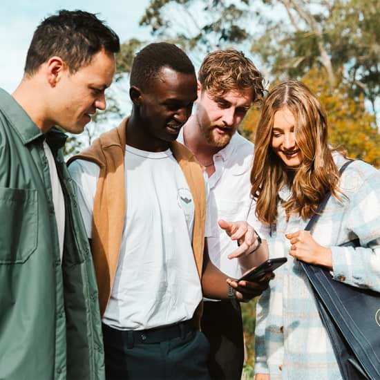Melbourne Mystery Picnic with Friends: Self Guided Foodie Adventure
