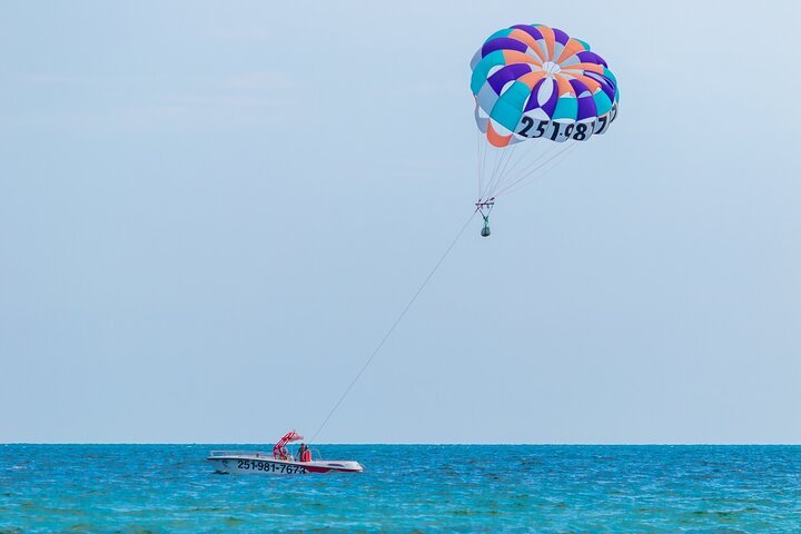 Parasailing Gulf Coast in Alabama