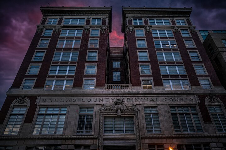 Deadly Dallas Ghost Tours: Blood, Bones, and Burials