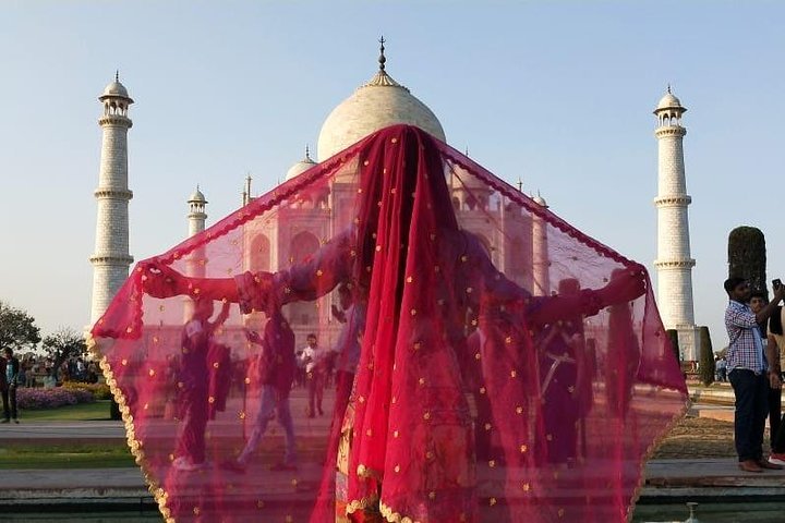 Private Agra Tour from Bangalore- All Inclusive