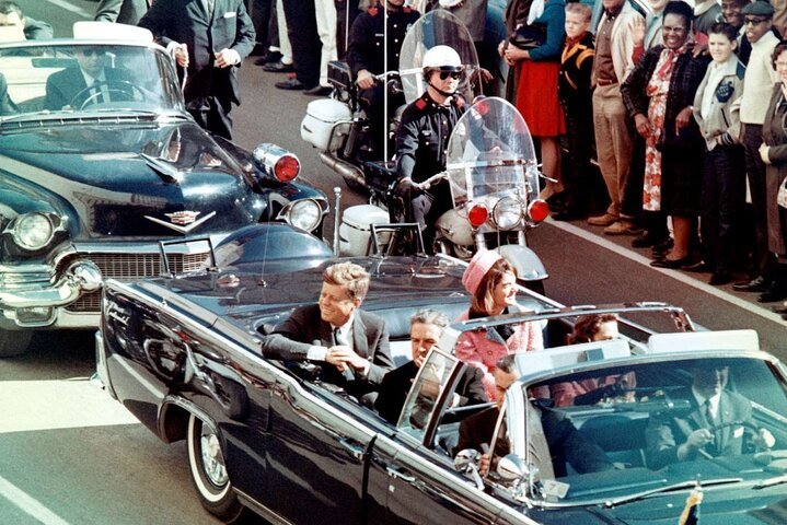 JFK Assassination Tour with JFK Museum and Oswald’s Rooming House