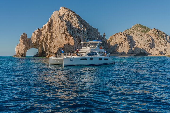 Cabo Half-Day Snorkel Adventure with Lunch and Open Bar
